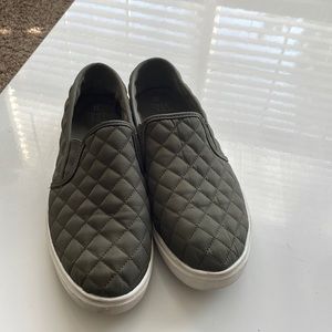 - Green quilted style canvas shoes